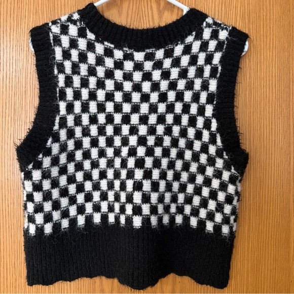 Miou Muse Checkered Sweater Vest Black And White Women’s Small Preppy Y2K Fuzzy - Picture 2 of 8